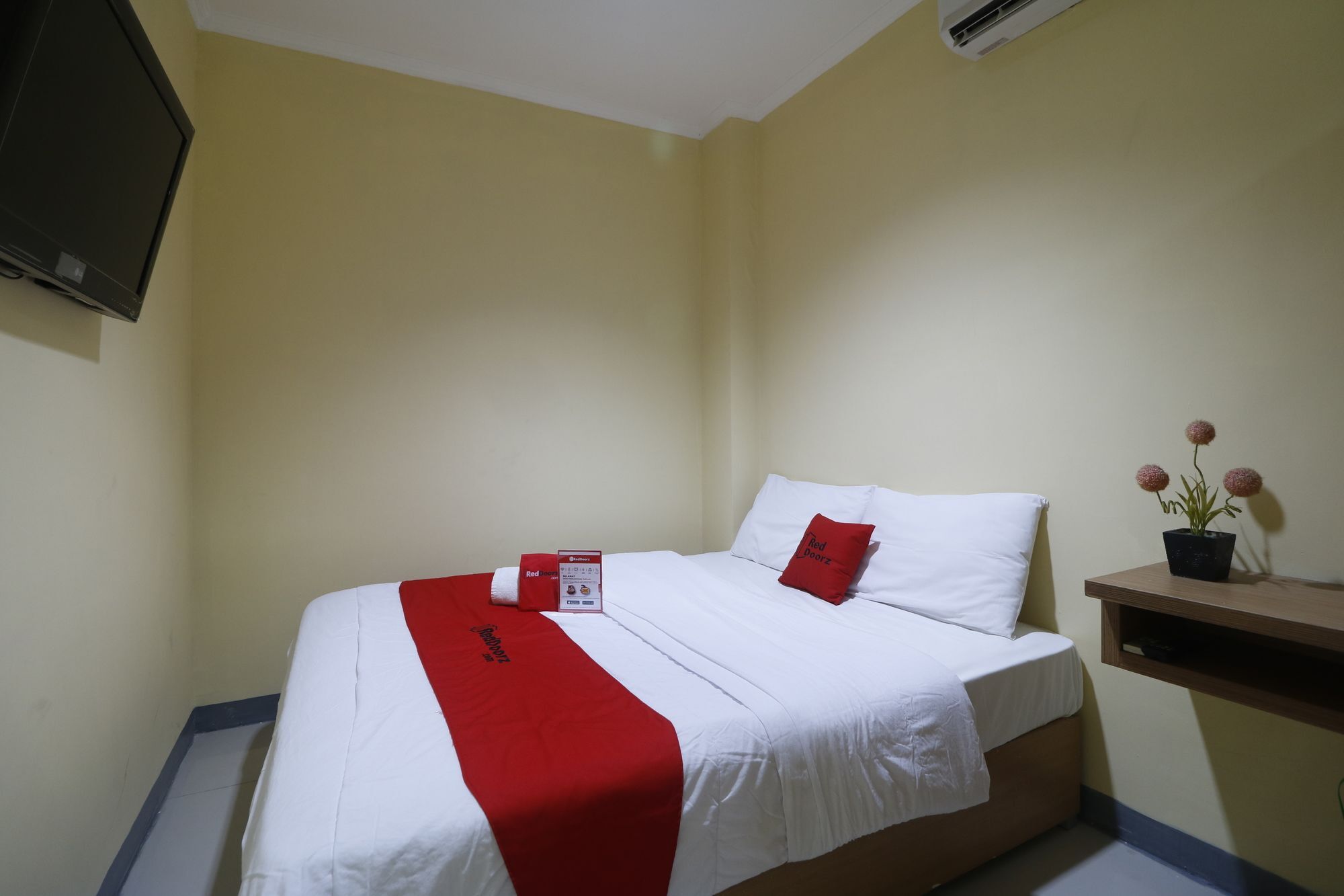 Reddoorz Near Itc Cempaka Mas Hotel Jacarta Exterior foto