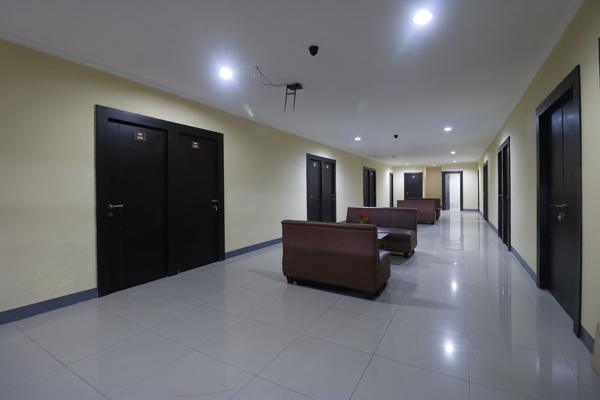 Reddoorz Near Itc Cempaka Mas Hotel Jacarta Exterior foto